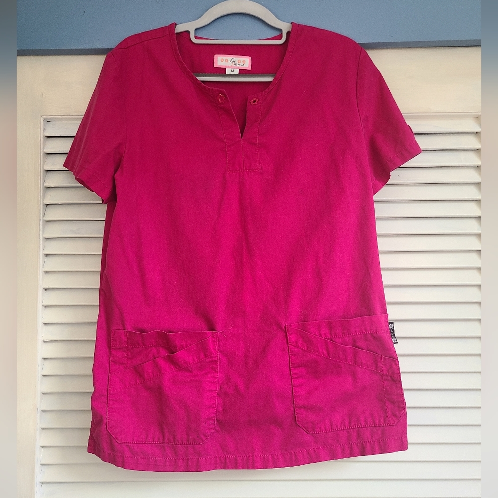 KOI scrubs top | Size medium